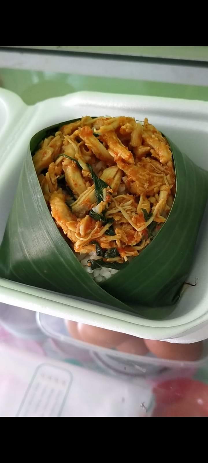 Nasi liwet ayam suwir