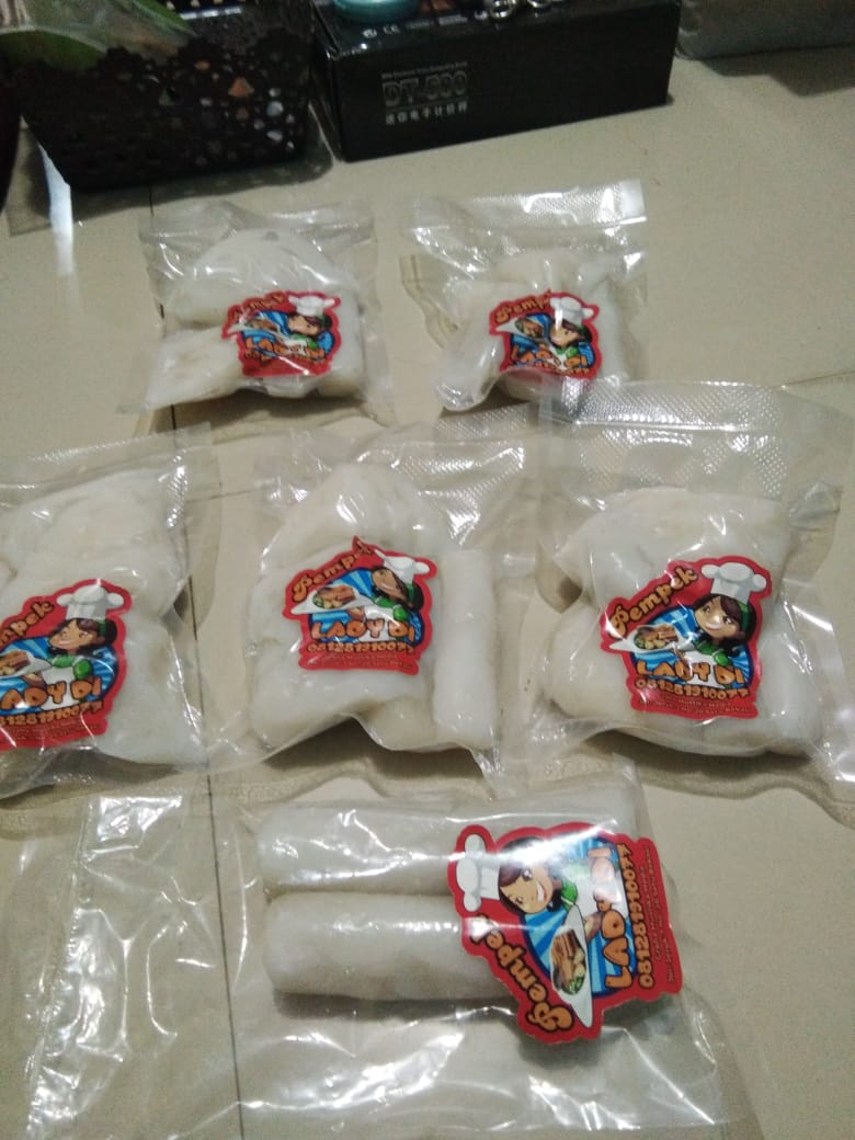 Pempek kapal selam