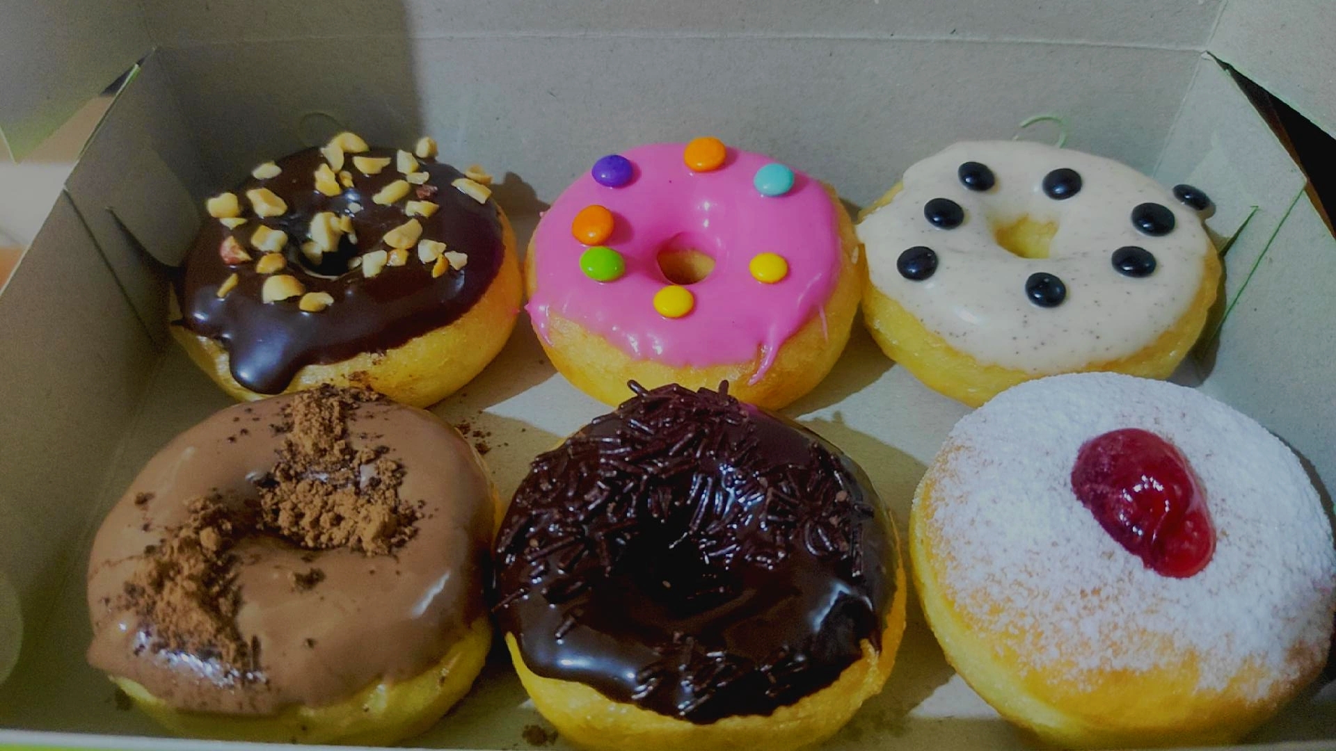 DONAT VARIAN RASA